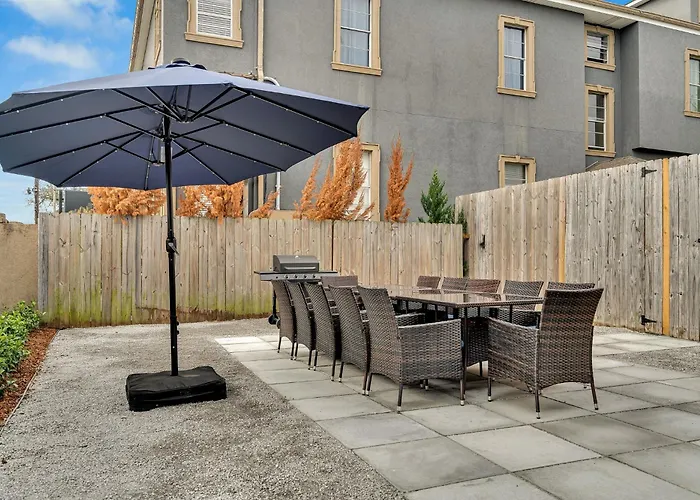 Sleeps 24-Spacious Suites Near Fq W Pool